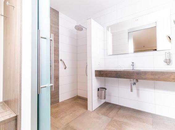 De Twee Linden Hotel Beneden-Leeuwen Ngoại thất bức ảnh