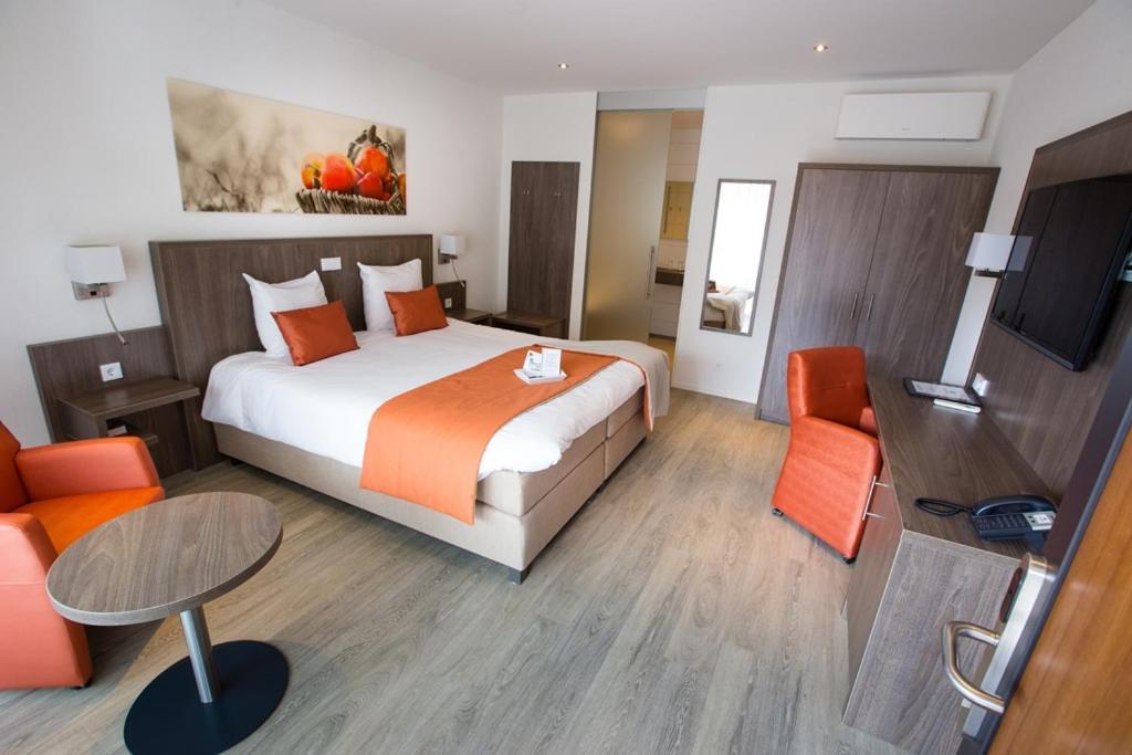 De Twee Linden Hotel Beneden-Leeuwen Ngoại thất bức ảnh